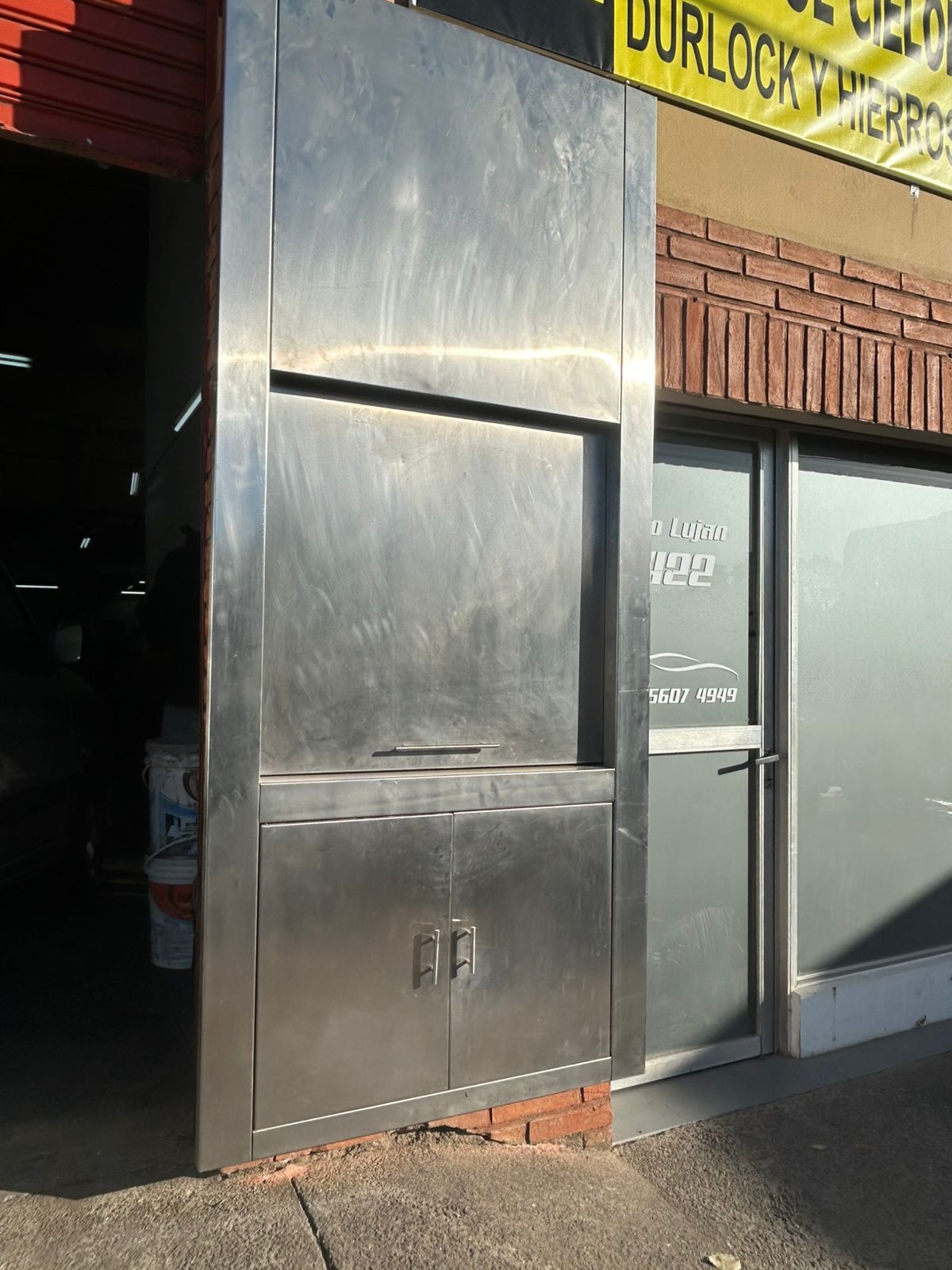 Frente de parrilla en acero inoxidable fabricado por Cerolmetal